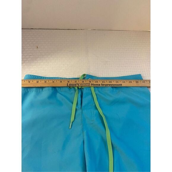 UA Under Amour MTN swim board shorts Small 30” Blue Green - Picture 6 of 7